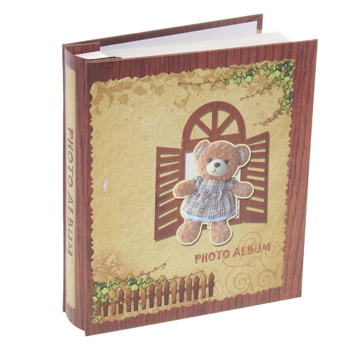 Фотоальбом на 36 фото 10х15 см "Медвежонок в окошке" в коробке МИКС 18х15,5х4,8 см