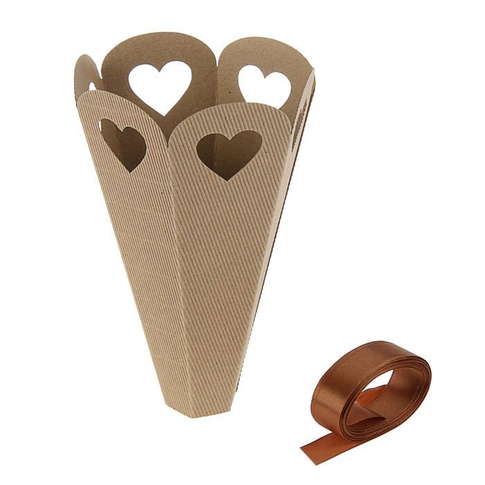 Конус для цветов "Сердечки" 26,5 х 18 х 5,5 см, бронзовая полоска