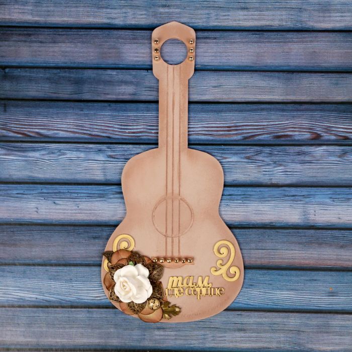 Досочка для творчества деревянная "Гитара"