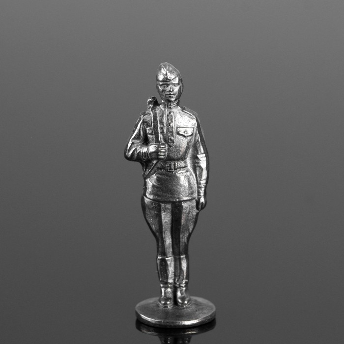 Оловянный солдатик "Рядовой в пилотке"