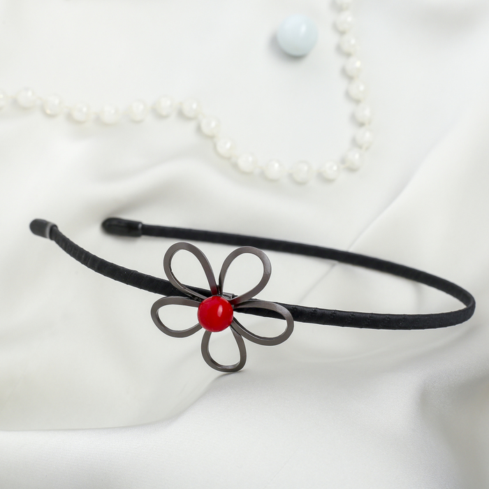 Ободок для волос "Изящная жемчужина" красная ромашка