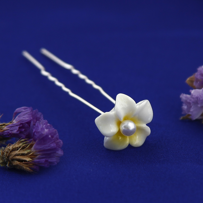 Шпилька для волос "Лилия"