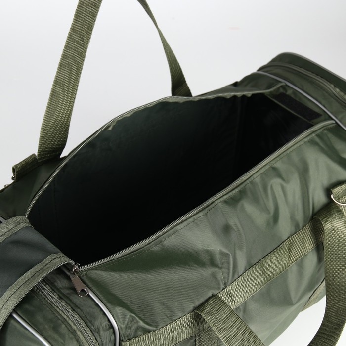 Сумка спортивная, отдел на молнии, 3 наружный кармана, длинный ремень, цвет хаки