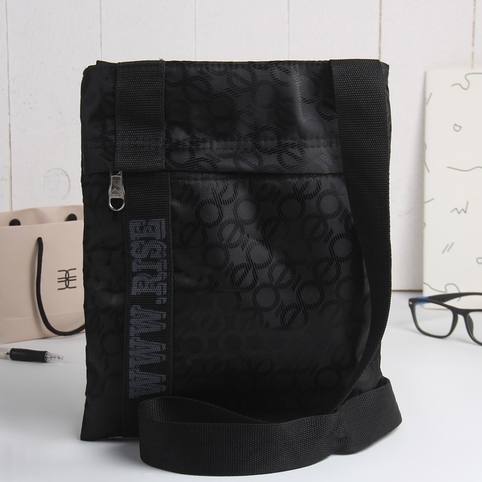 Сумка мужская на молнии, 1 отдел, наружный карман, длинный ремень, цвет чёрный