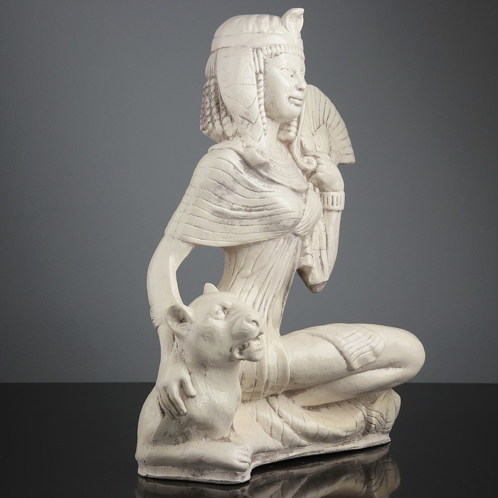 Фигура "Клеопатра с пантерой сидя" большая, состаренный 23 × 34 × 51 см