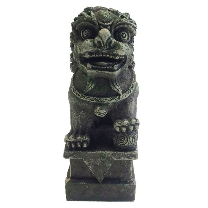 Декорация пластиковая "Статуя льва" 75х75х135мм