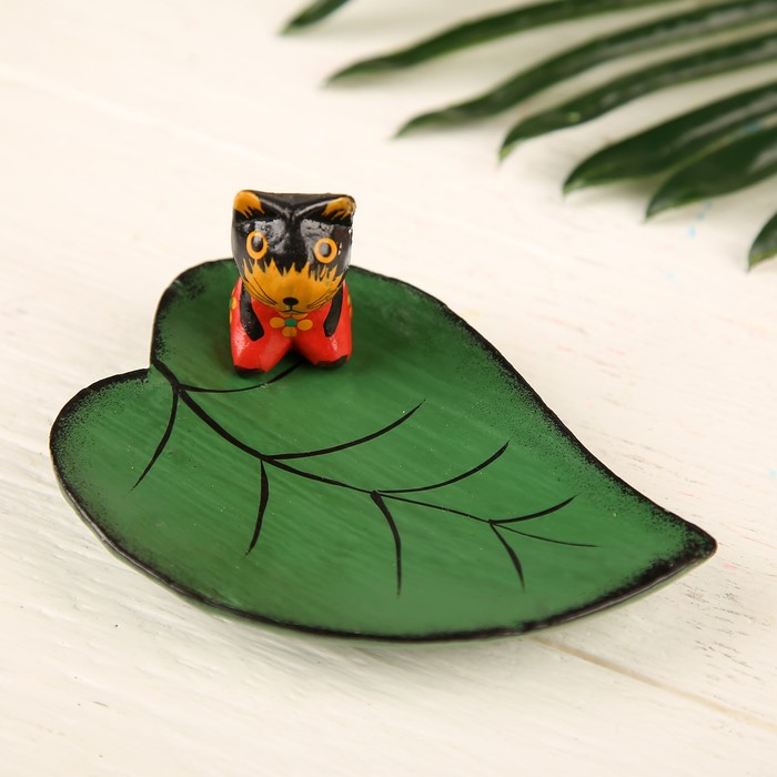 Сувенир дерево "Кошка на листе" 12  см