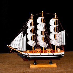 Корабль сувенирный средний «Пилад», борта тёмные, 33х31х5 см Ош