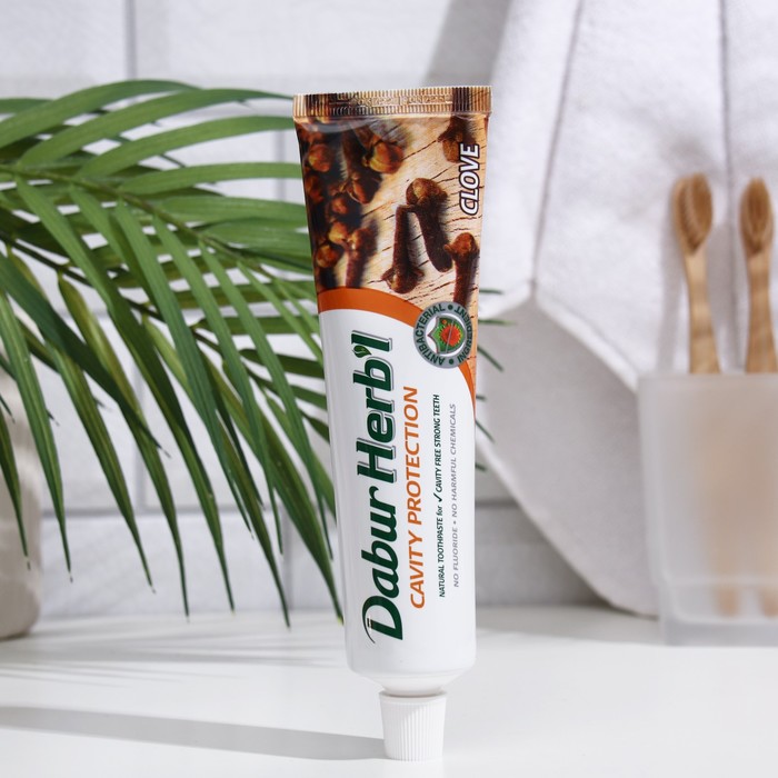 фото Набор dabur herb'l гвоздика: зубная паста, 150 г + зубная щётка