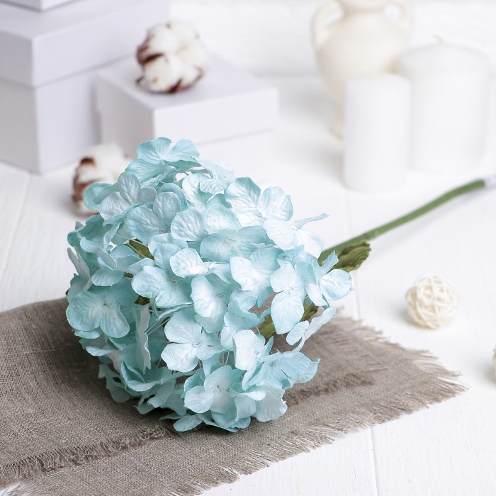 Декоративный цветок "Голубая гортензия"