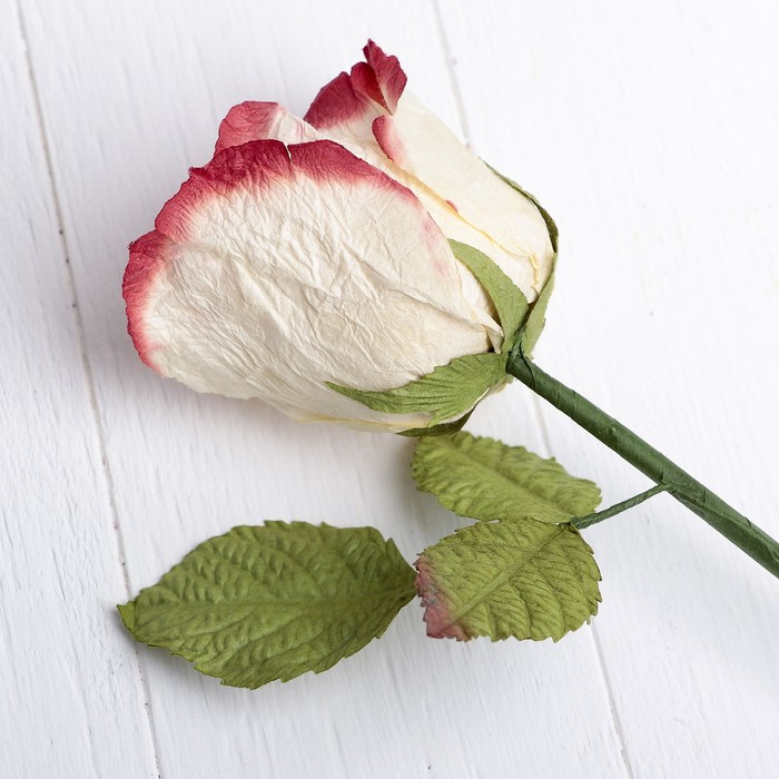 Декоративный цветок "Бело-розовая роза"