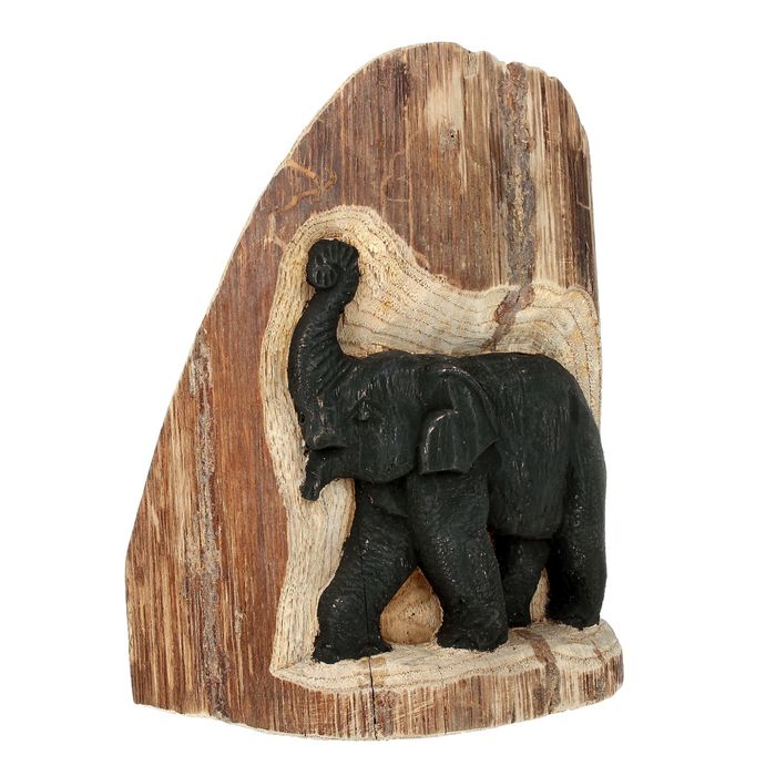 Панно "Слон трубит"