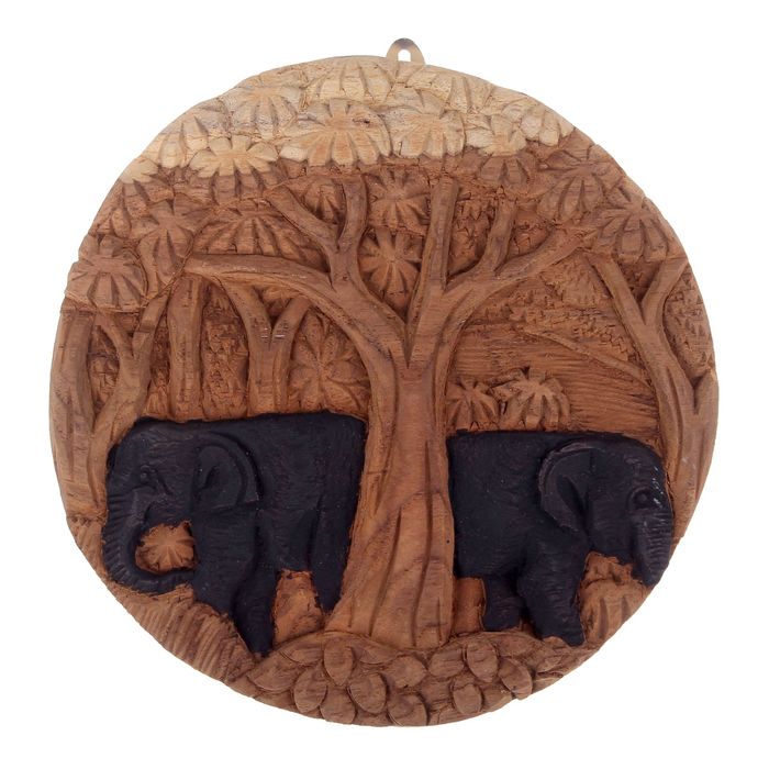 Панно "Слоны на прогулке"