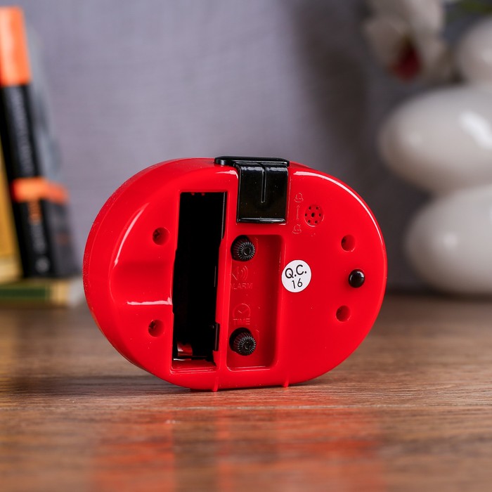 Будильник овал бел циферблат, кант цвет, подсветка,стрелки светятся микс 7,5*10см