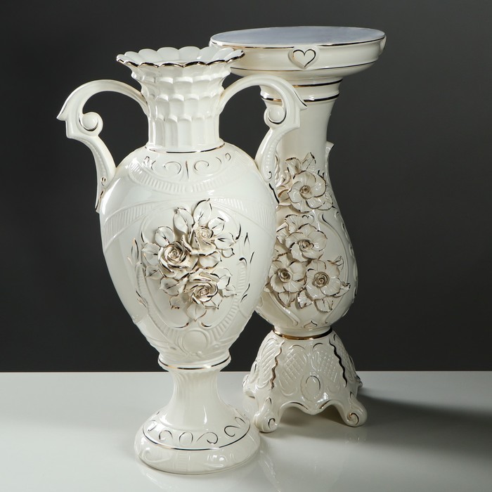 Ваза "Каскад" на колонне белая, лепка