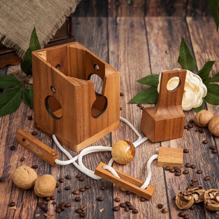 Головоломка "Достань бутылку"