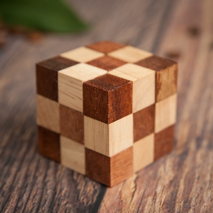 Головоломка "Куб-змейка"