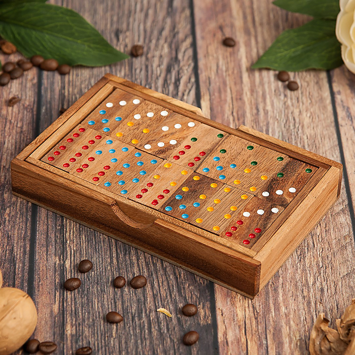 Настольные игра "Домино", 2.3х16х10 см