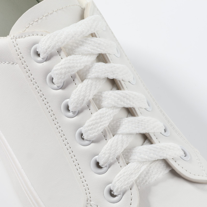 фото Шнурки для обуви плоские, 8 мм, 70 см, цвет белый