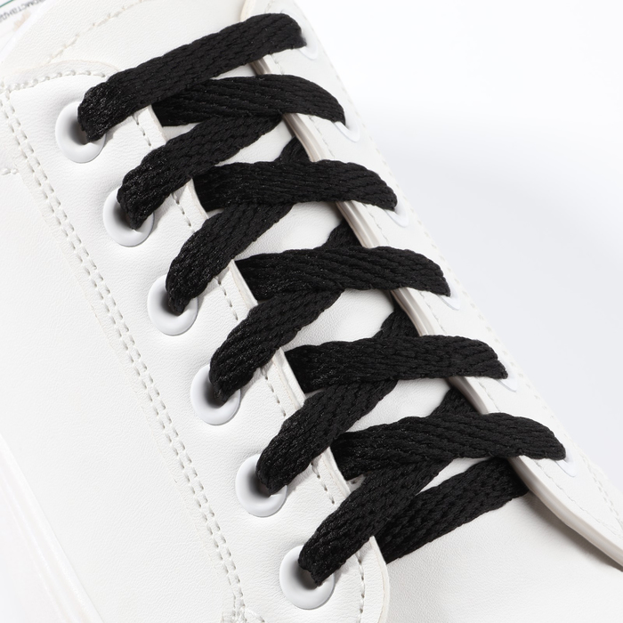 Шнурки для обуви плоские, 8 мм, 70 см, цвет чёрный