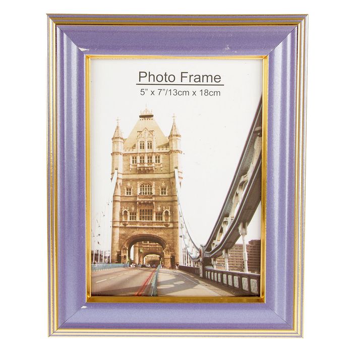 Фоторамка пластик 13х18 см "Сиреневая с золотыми полосками"(20,5х15,5 см)