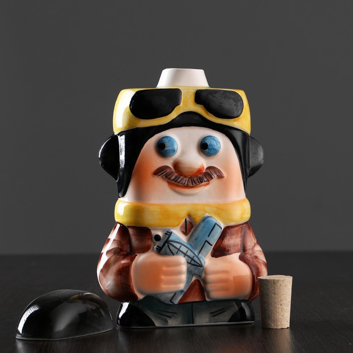 Штоф фарфоровый «Пилот», 0.5 л, в упаковке книге