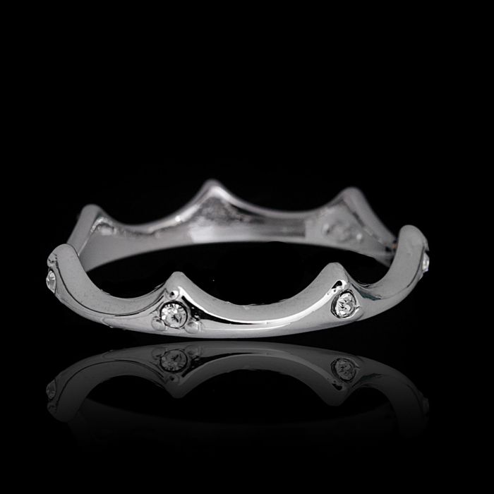 Кольцо "Лёрт", размер 18, цвет белый в серебре