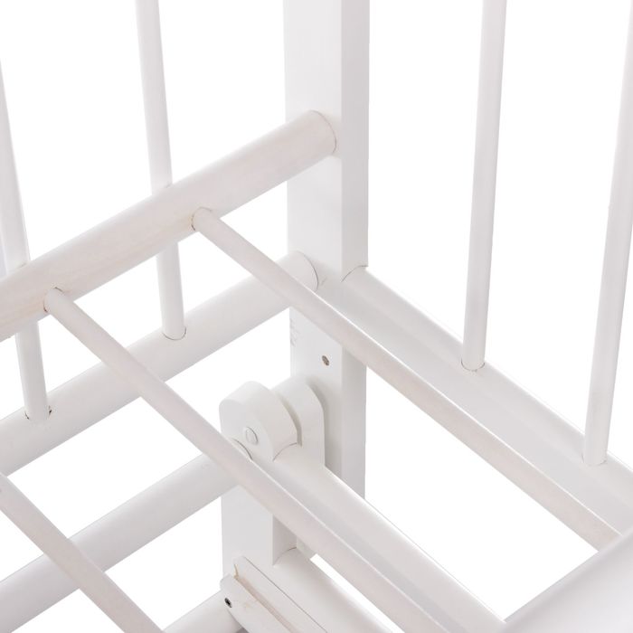 Детская кроватка «Женечка-6» на маятнике, с ящиком, цвет белый