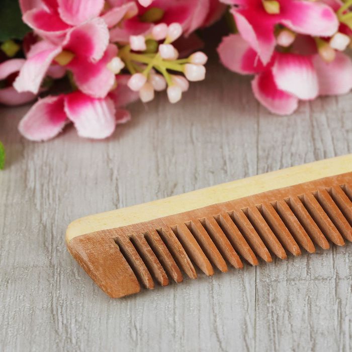 Расчёска с ручкой, деревянная