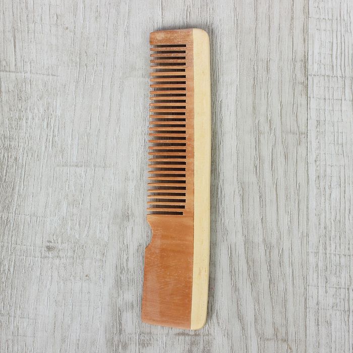 Расчёска с ручкой, деревянная