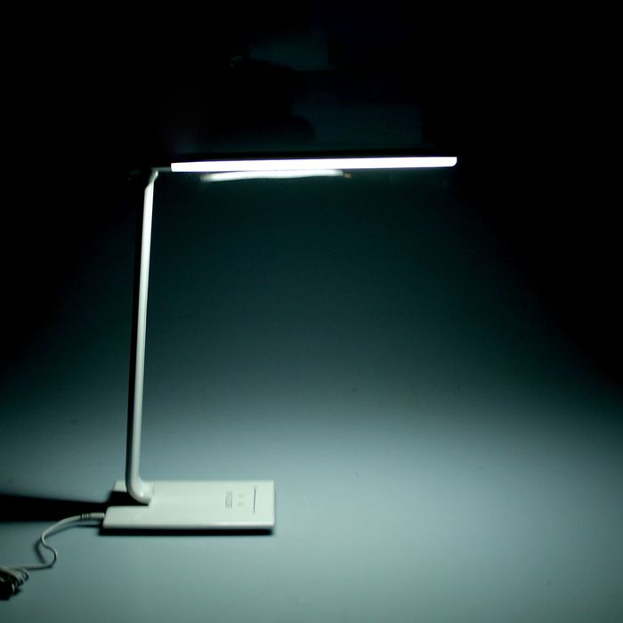 Светильник настольный светодиодный TL-207 (W, GRAF, димм., 12 Вт) Белый