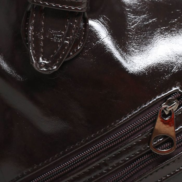 Сумка женская на молнии, 2 отдела, 3 наружных кармана, цвет коричневый