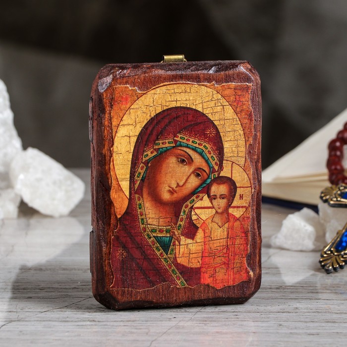 Икона под старину карманная "Казанская Пресвятая Богородица", 7х10 см