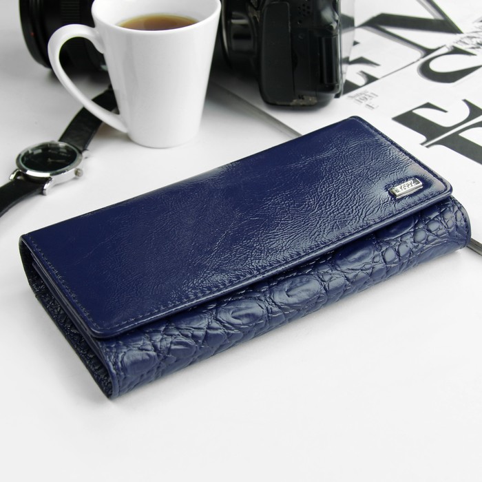 Кошелёк женский, 3 отдела, для карт, для монет, аллигатор, цвет синий