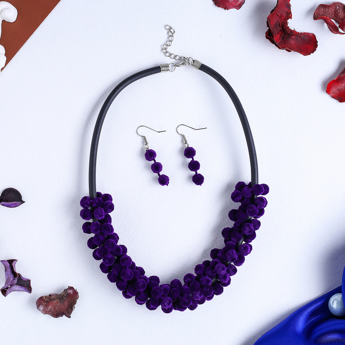 Набор 2 предмета: серьги, колье "Бархатный стиль", цвет фиолетовый