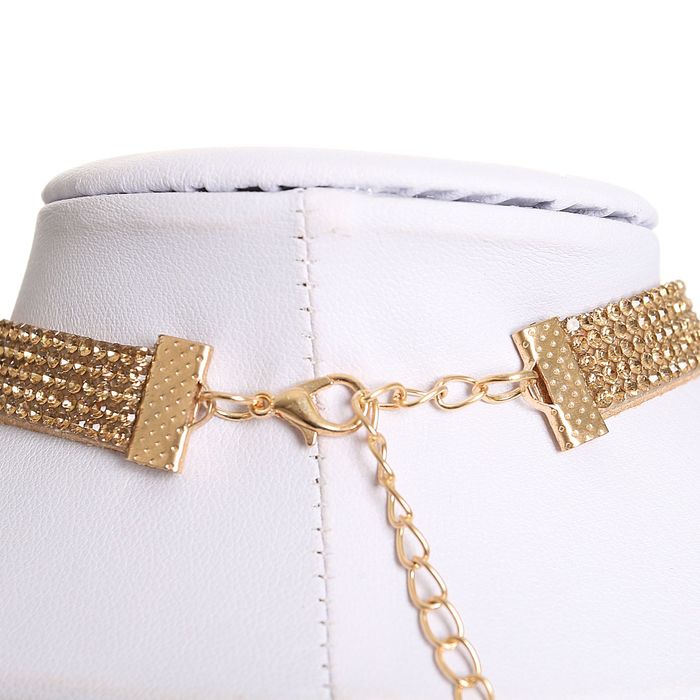 Чокер "Грация искр", тонкий, цвет золотой