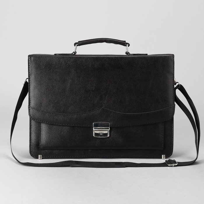 Портфель деловой на клапане, 3 отдела, 2 наружных кармана, длинный ремень, цвет коричневый