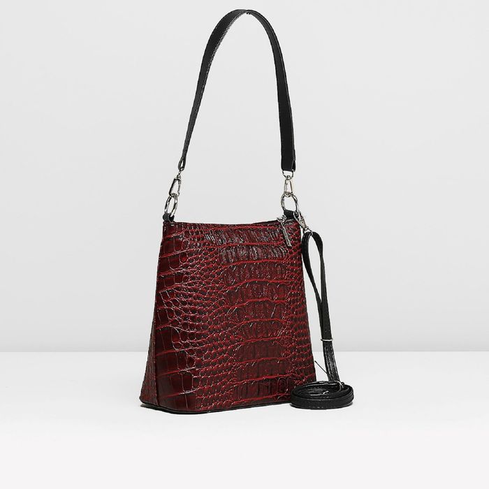 Сумка женская на молнии, 1 отдел, наружный карман, длинный ремень, крокодил, цвет красный