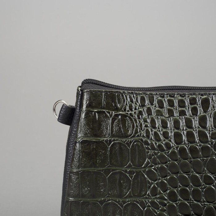 Сумка женская на молнии, 3 отдела, наружный карман, крокодил, цвет зелёный