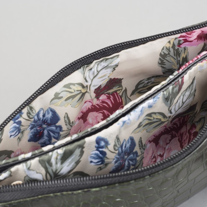 Сумка женская на молнии, 3 отдела, наружный карман, крокодил, цвет зелёный