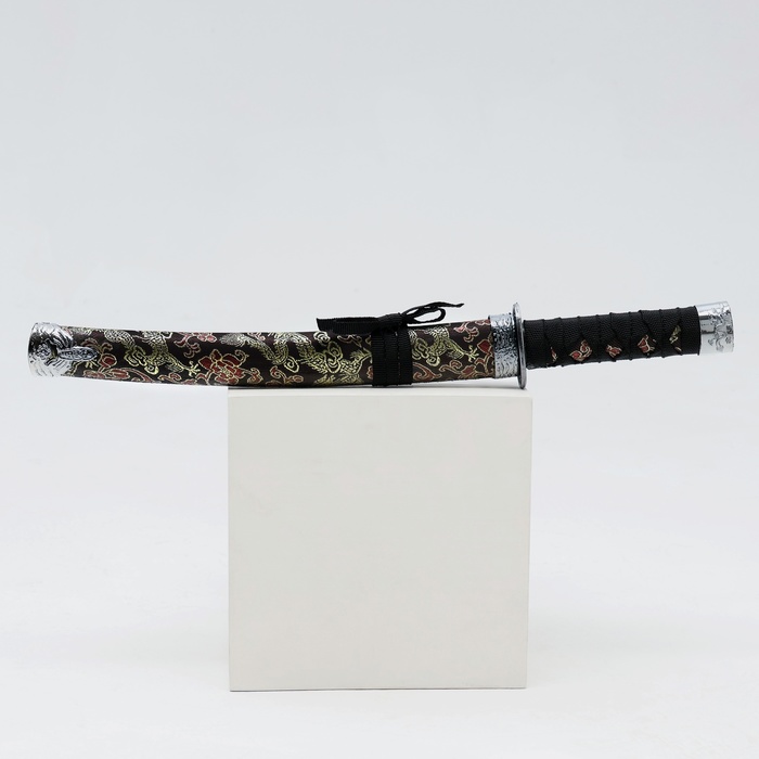 Сувенирное оружие «Катана», с подставкой, чёрные ножны с узорами в виде дракона, 47 см