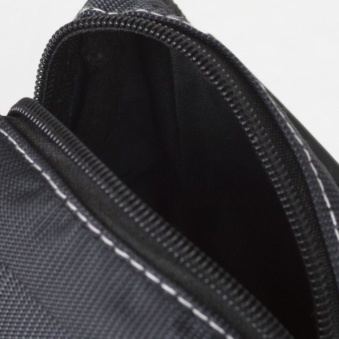 Сумка поясная на молнии, 1 отдел, 2 наружных кармана, с ручкой, цвет чёрный