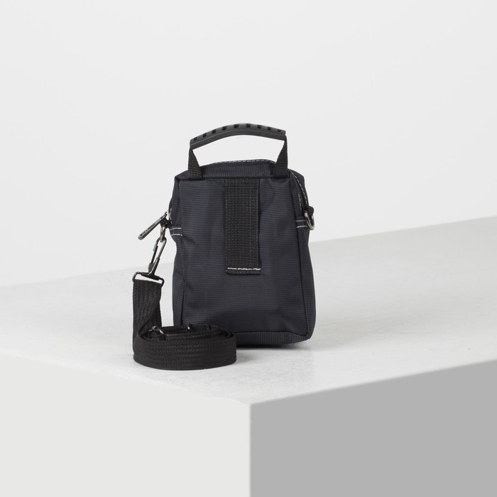 Сумка поясная на молнии, 1 отдел, 3 наружных кармана, с ручкой, цвет чёрный