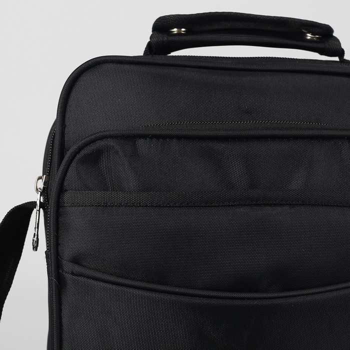 Сумка деловая на молнии, 2 отдела, 3 наружных кармана, длинный ремень, цвет чёрный