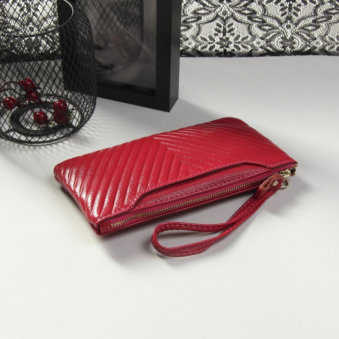 Кошелёк женский на молнии, 1 отдел с перегородкой, 2 наружных кармана, с ручкой, цвет малиновый