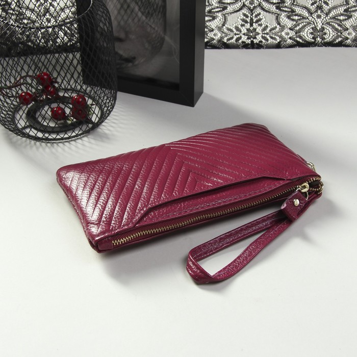 Кошелёк женский на молнии, 1 отдел с перегородкой, 2 наружных кармана, с ручкой, цвет фиолетовый