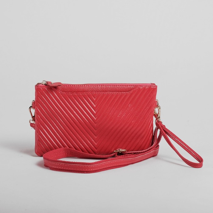 Клатч женский на молнии, 1 отдел с перегородкой, ручка, 2 наружных кармана, длинный ремень, цвет малиновый