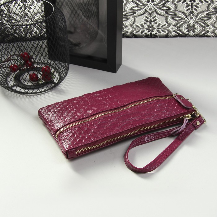 Кошелёк женский на молнии, 1 отдел с перегородкой, 2 наружных кармана, с ручкой, цвет фуксия