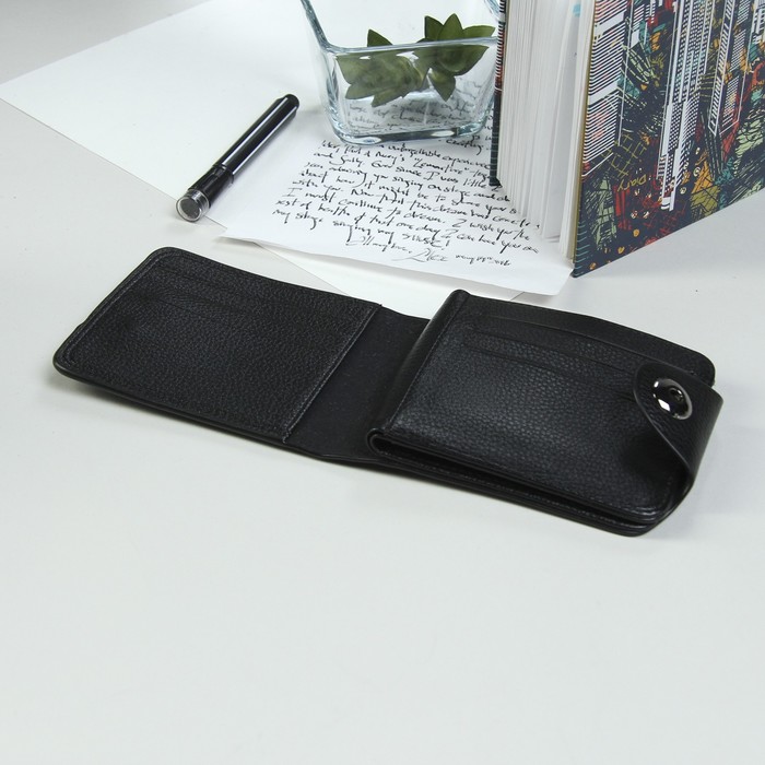 Кошелёк мужской на кнопке, 2 отдела, для карт, цвет чёрный