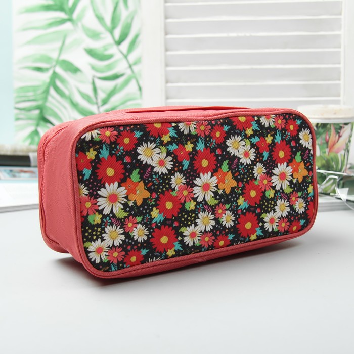 Косметичка дорожная на молнии "Цветы", 1 отдел, цвет красный